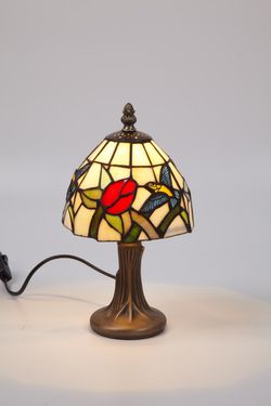 Regalos con Estilo para el Día del Padre: Sorprende con una Lámpara Tiffany Única