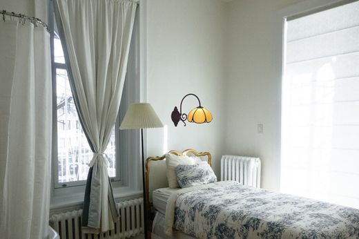 Tragen Sie 1 Arm Tiffany Series Virginia Tiffan and Light auf