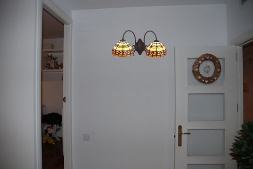 Apply 2 arms Ivory Series Tiffan and Light