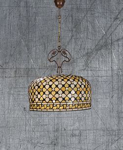 Pendente de teto com corrente e enfeite de ferro fundido com abajur Tiffany Queen Series d.45cm
