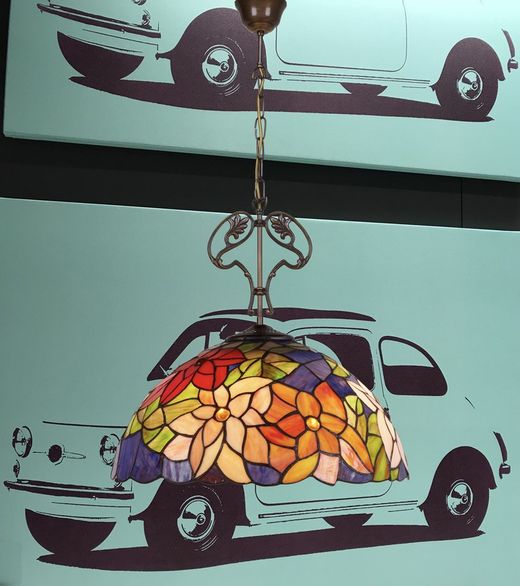 Pingente de teto diâmetro maior 40cm com corrente e ornamento fundido Série Tiffany Güell