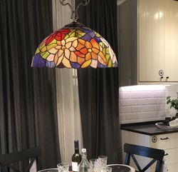 Pingente de teto diâmetro maior 40cm com corrente e ornamento fundido Série Tiffany Güell