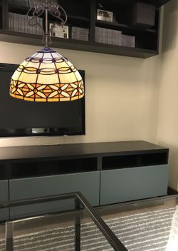 Mittlerer Deckenanhänger, Durchmesser 30 cm, mit Kette und Ornamentguss, Tiffany Ivory Series