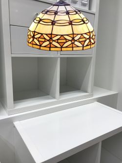 Mittlerer Deckenanhänger, Durchmesser 30 cm, mit Kette und Ornamentguss, Tiffany Ivory Series