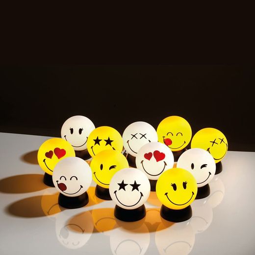 Funny yellow face with stars