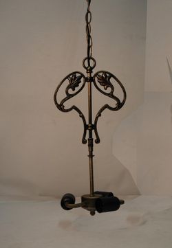 Ceiling installation with cast iron decoration 3 lights E27 for lampshade minimum diameter 30cm