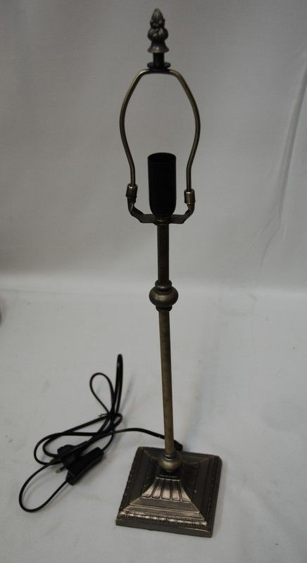 High desktop installation 1 light for screen diameter 20cm