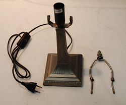 Tabletop installation with square base 1 light for lampshade diameter 20cm