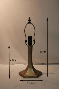 Instalación sobremesa forma pentágono 1 luz para pantalla diámetro 20cm