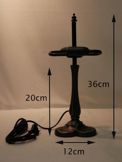 Instalación sobremesa forma treból 2 luces E14 para pantalla diámetro 20cm