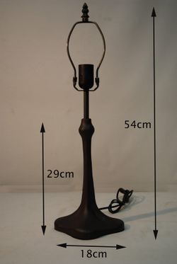 Instalación sobremesa mayor 32B con forma. 1 portalámparas aconsejada para pantallas de diámetro 30cm