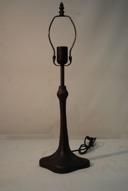 Instalación sobremesa mayor 32B con forma. 1 portalámparas aconsejada para pantallas de diámetro 30cm