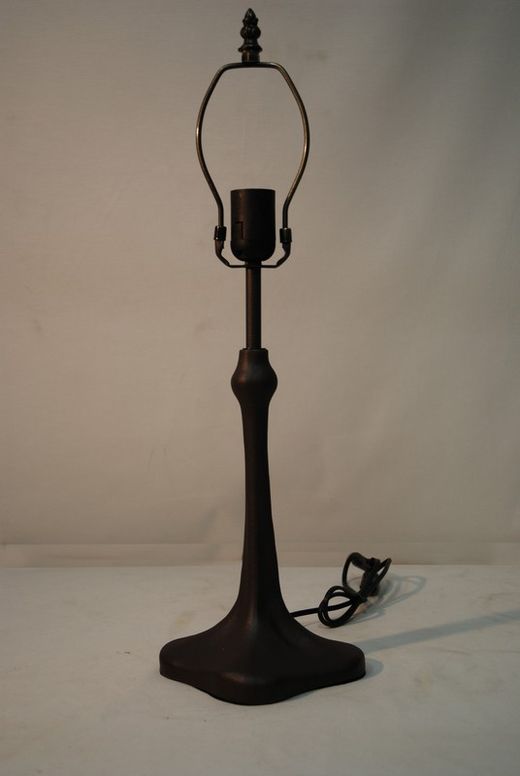 Instalación sobremesa mayor 32B con forma. 1 portalámparas aconsejada para pantallas de diámetro 30cm