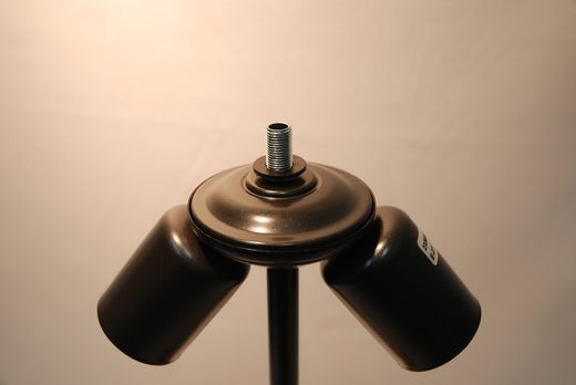 Instalación sobremesa mayor forma árbol 2 luces para pantalla mínimo diámetro 40cm