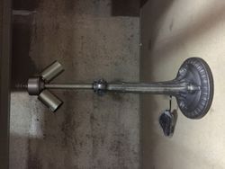 Instalación sobremesa mayor forma árbol 2 luces E27 para pantalla mínimo diámetro 40cm