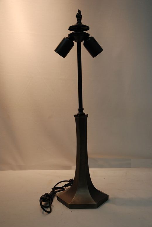 Instalación sobremesa mediano forma pentágono 2 luces E27 para pantalla diámetro 30cm