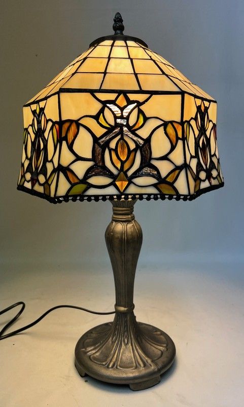 Lámpara de mesa Serie Hexa d.30cm con base zinc