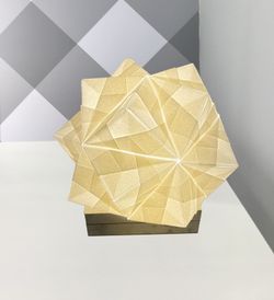 SONOBE white table lamp on parchment