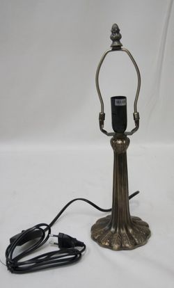 Tiffany table lamp classic mount Serie Ilumina diameter 20cm Tiffan and light