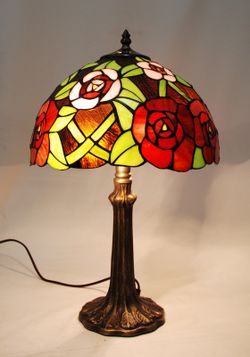 New York Series Tiffany Tree Base Table Lamp Diameter 30cm Tiffan and Light