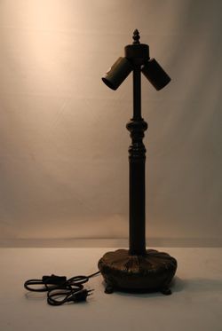 Lampada da Tavolo Base con Supporti Serie Tiffany Guell Diametro 40cm Tiffany e Luce