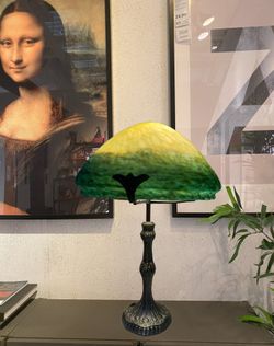 Large Yellow Glass Table Lamp, 40cm diameter – Elegance and Light with Character
