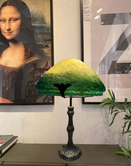 Large Yellow Glass Table Lamp, 40cm diameter – Elegance and Light with Character
