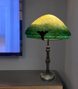 Large Yellow Glass Table Lamp, 40cm diameter – Elegance and Light with Character