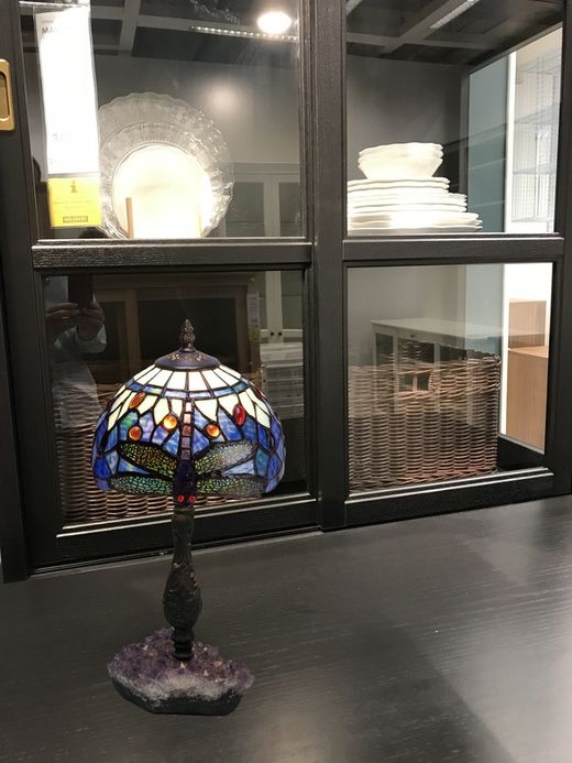 Lámpara De Sobremesa Serie Belle Eoque con base amatista Diámetro 20cm Tiffan y Luz