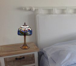 Lámpara De Sobremesa Serie Belle Epoque base hexagonal Diámetro 20cm Tiffan y Luz