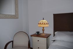 Compact Series Table Lamp Diameter 20cm Tiffan and Light