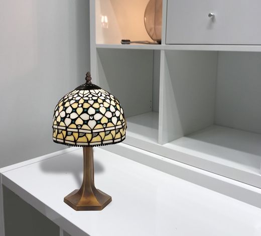 Lámpara De Sobremesa Serie Queen base hexagonal Diámetro 20cm Tiffan y Luz