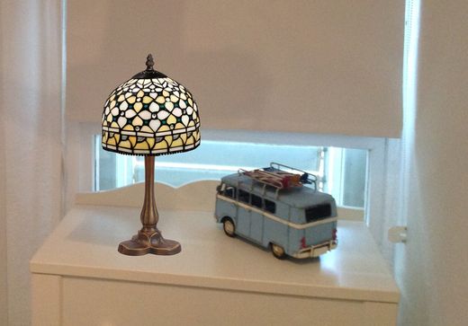 Lampe à Poser Queen Series base trèfle Diamètre 20cm Tiffan and Light