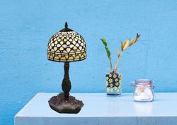 Lámpara De Sobremesa Serie Queen con base amatista Diámetro 20cm Tiffan y Luz