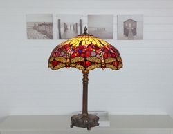 Lampada da Tavolo Tiffany Serie Belle Rouge Diametro 54cm Vetro opalino originale certificato Tiffan e Luce da Americano modernista di alta qualità