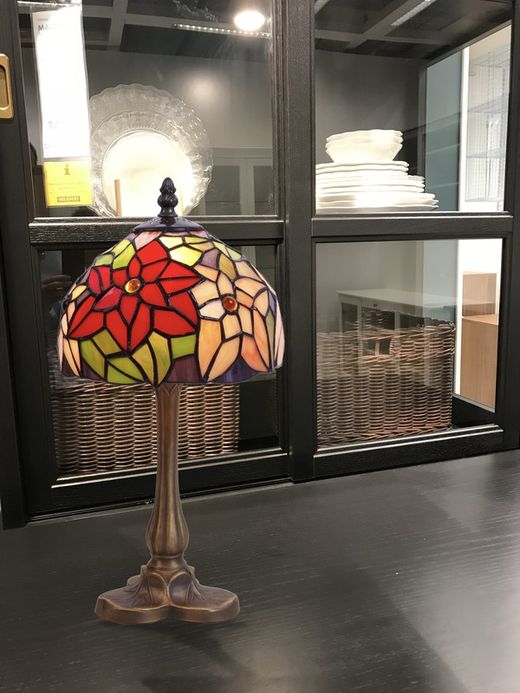 Tiffany Table Lamp Series Güell Diameter 20cm Tiffan and Light