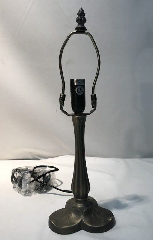 Tiffany Table Lamp Series New York Diameter 20cm Tiffan and Light