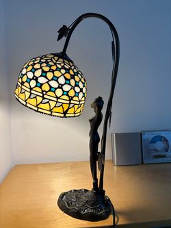 Tiffany Table Lamp Queen Series Diameter 20cm Tiffan and Light