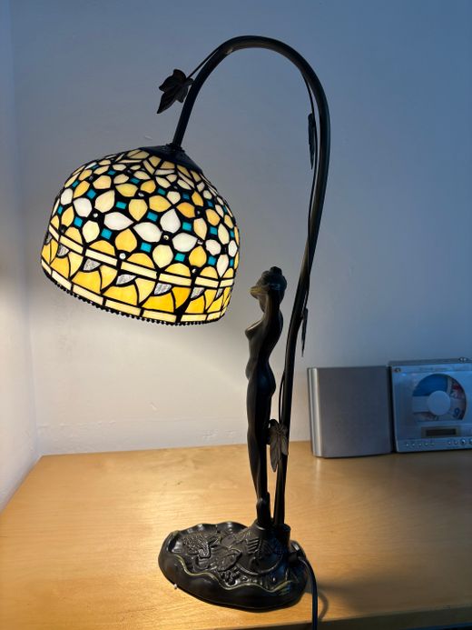 Tiffany Table Lamp Queen Series Diameter 20cm Tiffan and Light
