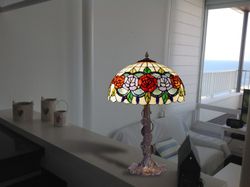 Tiffany Table Lamp Series Rosy Diameter 40cm Tiffan and Light