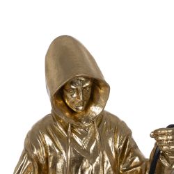 White man resin table lamp 19 x 17.50 x 33 cm
