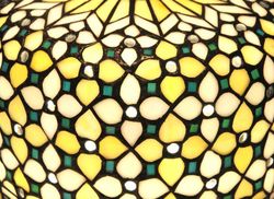 Tiffany Screen Queen Series diameter 45 cm.