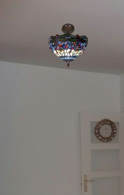 Lâmpada de teto Low Tiffany com libélulas azuis diâmetro 30cm Belle Epoque Series Tiffan and Light