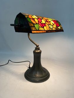 Sobremesa despacho banker pantalla Tiffany Serie Gaudi