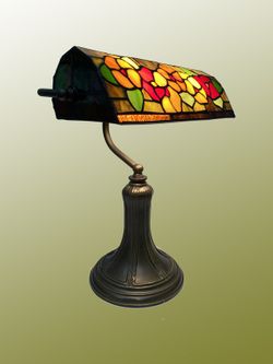 Sobremesa despacho banker pantalla Tiffany Serie Gaudi