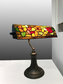 Sobremesa despacho banker pantalla Tiffany Serie Gaudi