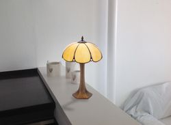 Tiffany medium table lamp diameter 30cm Virginia series of "Tiffan and light"