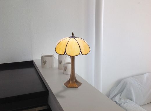 Tiffany medium table lamp diameter 30cm Virginia series of "Tiffan and light"