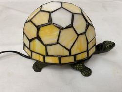 Tiffany-Schildkröte in Gelb